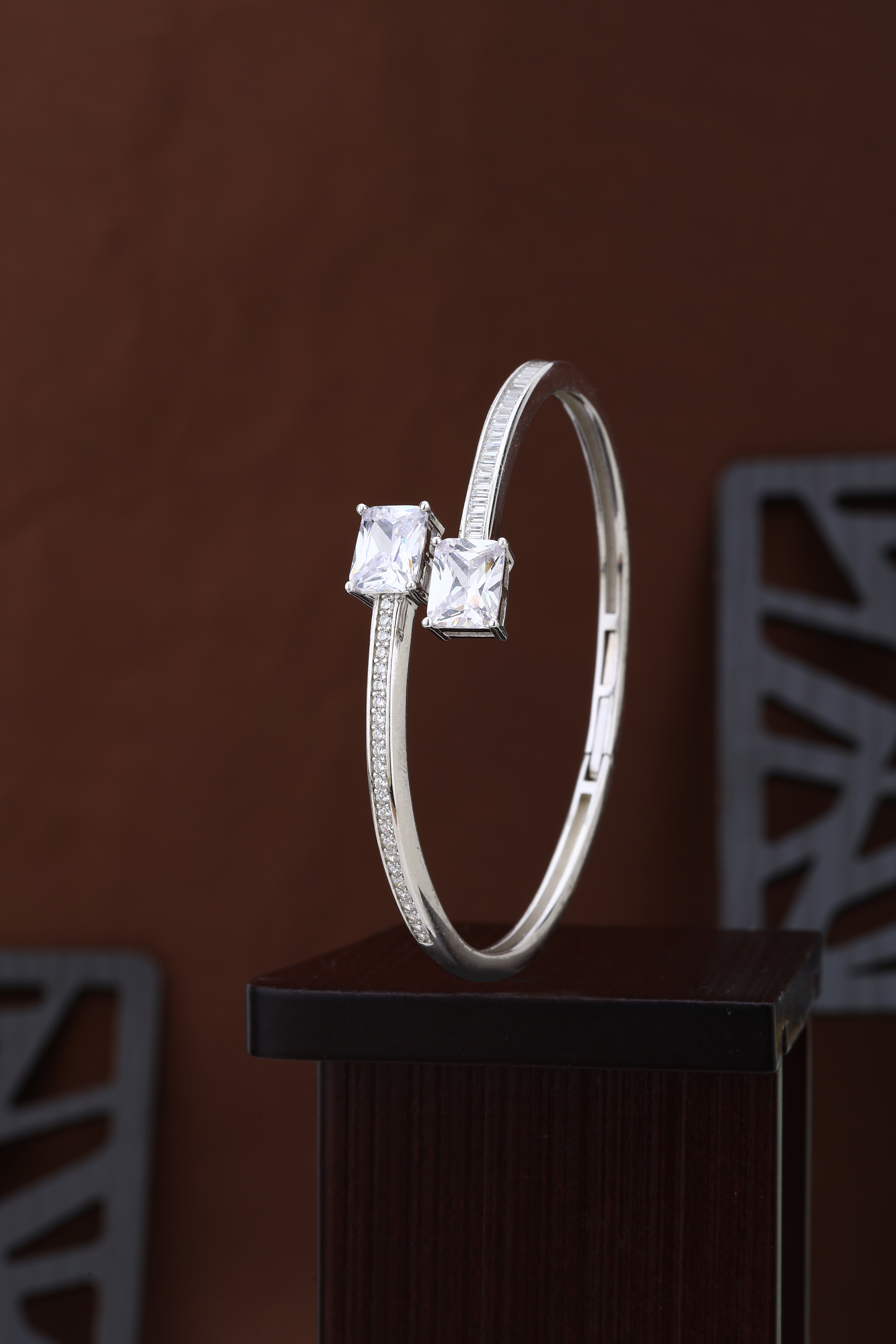 Twin Solitaire Open Bangle/Kada – Lightweight, Delicate & Everyday Chic