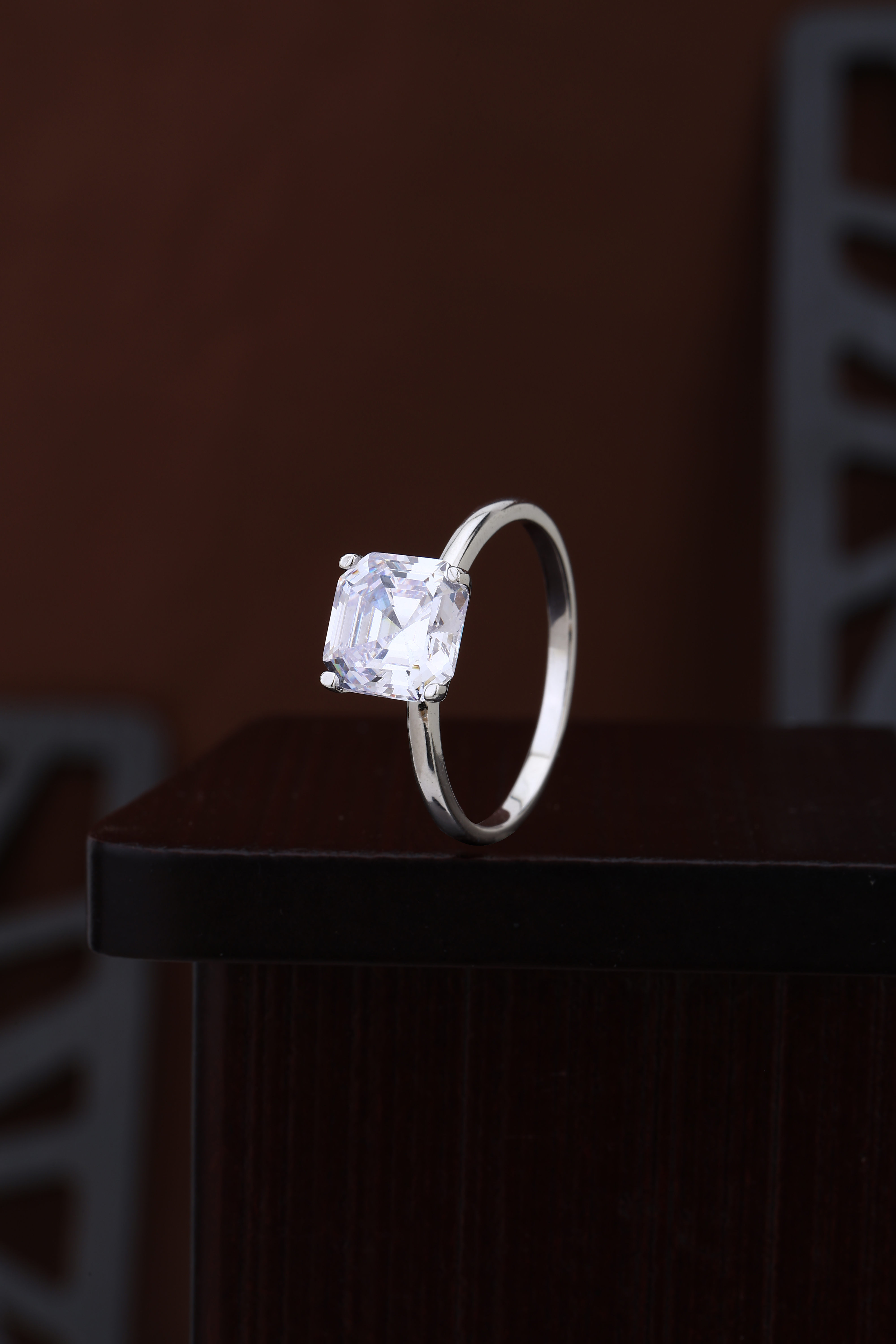 Radiant Asscher-Cut Solitaire Ring in 925 Silver — Modern Minimal Luxe